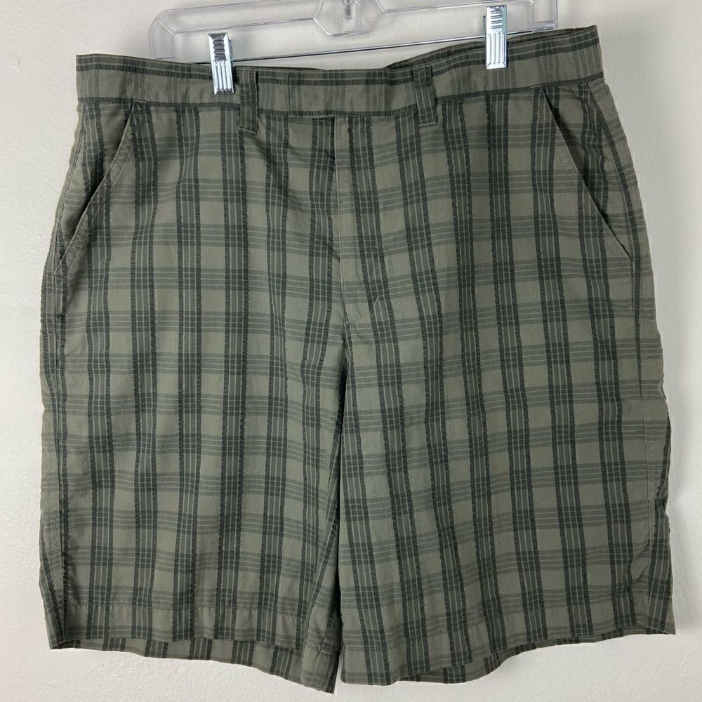 Patagonia Men’s Plaid Bermuda Shorts Hiking Outdoor Preforming‎ Size 36